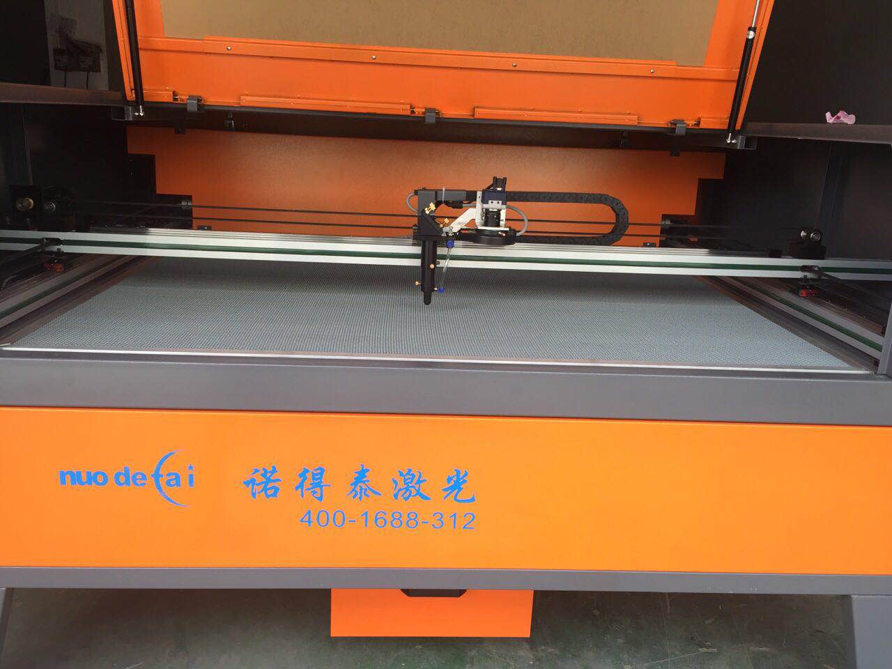 小型非金屬切割領(lǐng)域國內(nèi)激光切割機(jī)排名！