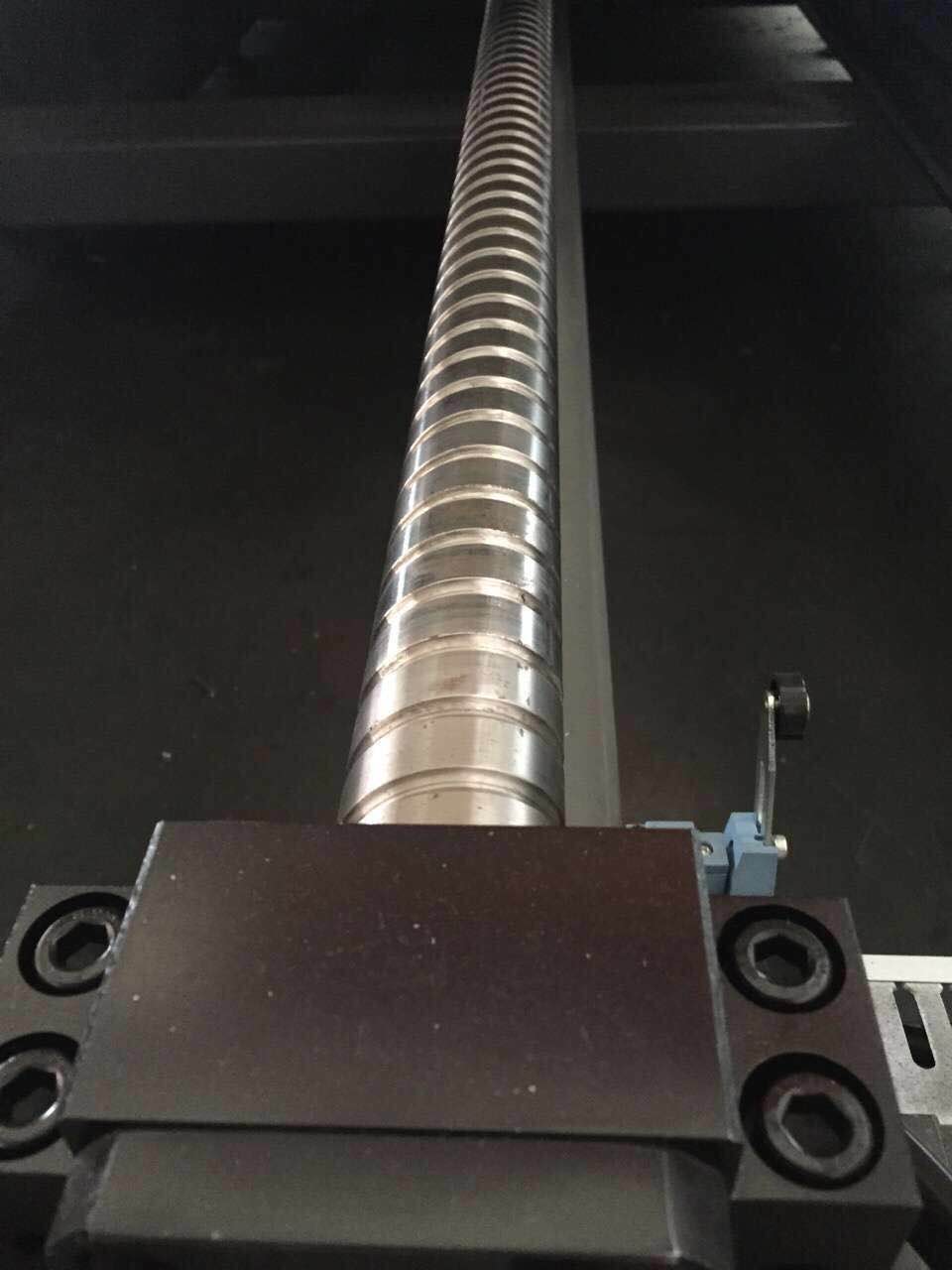 如何做出一臺小型非金屬高精密激光切割機？
