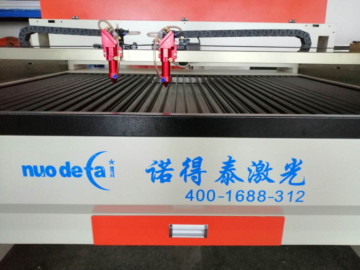 3M材料切割的時候用激光機(jī)會導(dǎo)致切割發(fā)黃嗎？