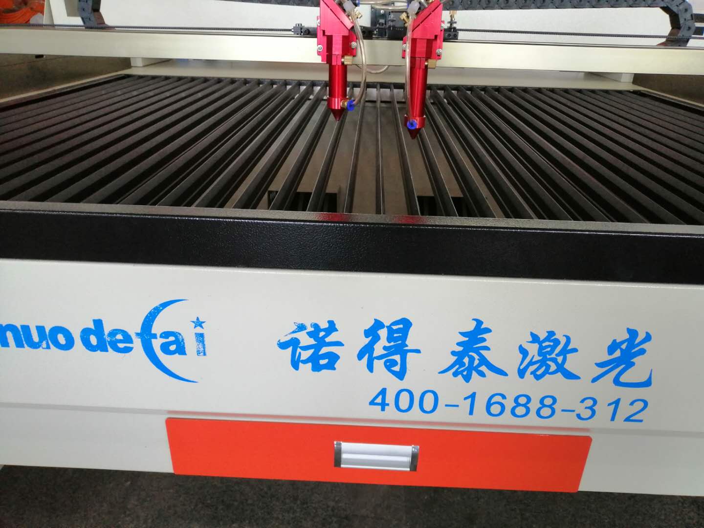 不能讓這些的因素影響無(wú)塵布激光切割機(jī)效果！