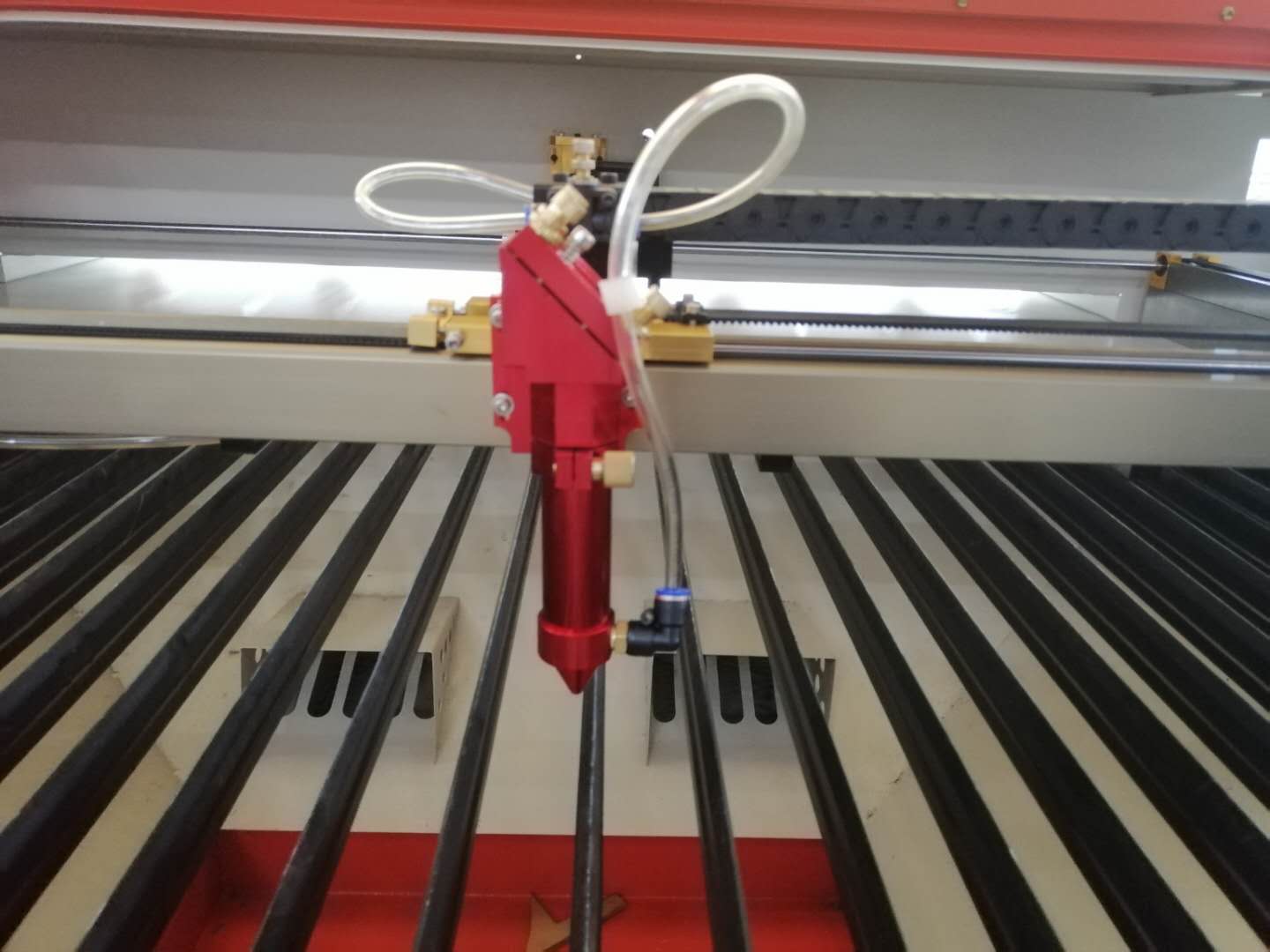 亞克力激光切割機介紹！