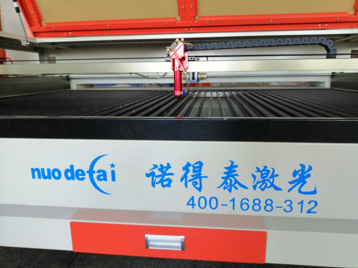 亞克力激光切割機價格與哪些因素掛勾？
